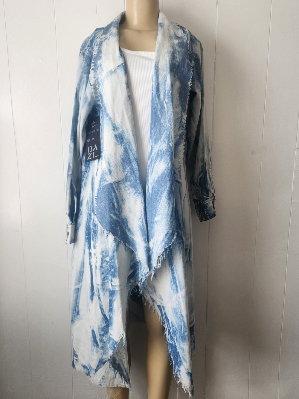 Dazl Women's Blue and White Tie-Dye Drape Cardigan Open Front Size 1X